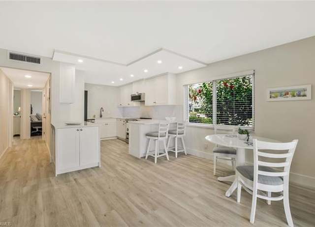 Property at 354 Harbour Dr #354, Naples, FL 34103, 2 beds, 2 baths
