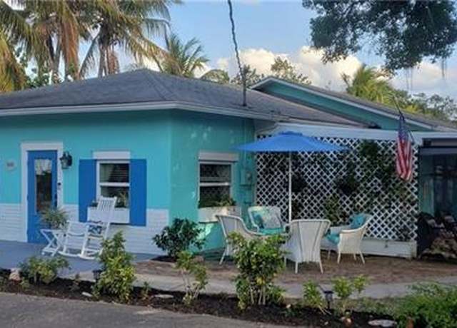 Property at 3200 Barrett Ave, Naples, FL 34112, 3 beds, 2 baths