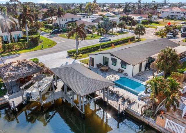 Property at 493 Willet Ave, Naples, FL 34108, 4 beds, 3 baths
