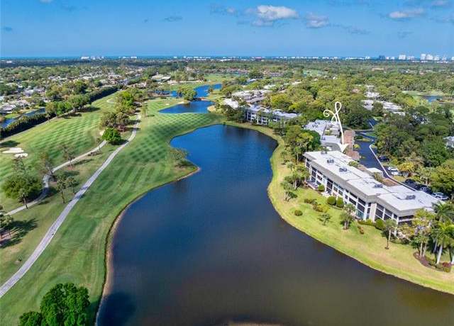 Property at 234 Wildwood Ln, Naples, FL 34105, 2 beds, 2 baths