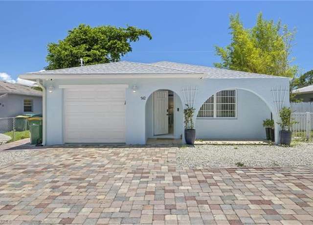Property at 742 111th Ave N, Naples, FL 34108, 3 beds, 3 baths