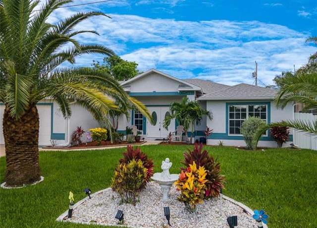 Property at 3930 SW 15th Pl, Cape Coral, FL 33914, 4 beds, 2 baths