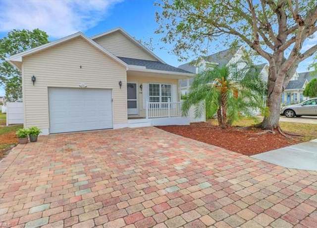 Property at 238 Leawood Cir, Naples, FL 34104, 2 beds, 2 baths