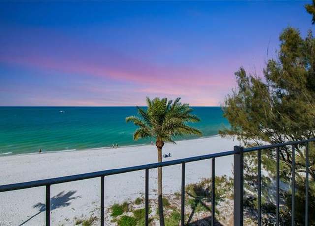Property at 2011 Gulf Shore Blvd N #56, Naples, FL 34102, 2 beds, 2 baths