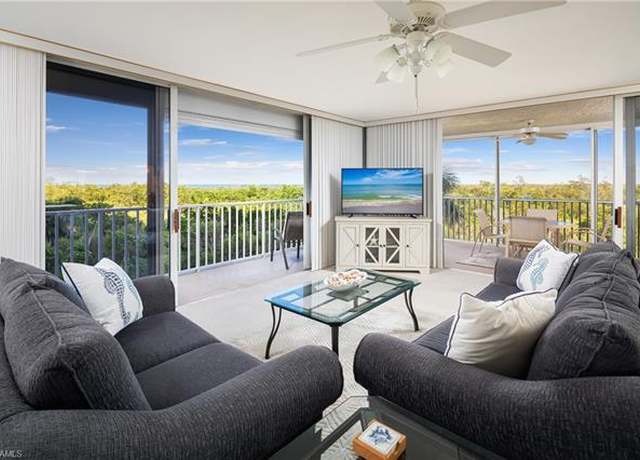 Property at 5550 Heron Point Dr W #305, Naples, FL 34108, 3 beds, 2 baths
