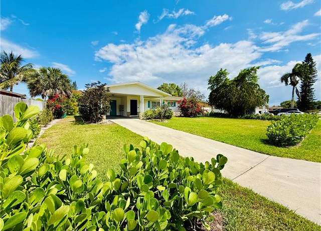 Property at 2084 46th St SW, Naples, FL 34116, 2 beds, 1.5 baths