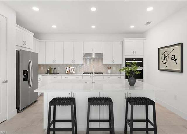 Property at 8893 Oceana Way, Naples, FL 34114, 3 beds, 2 baths