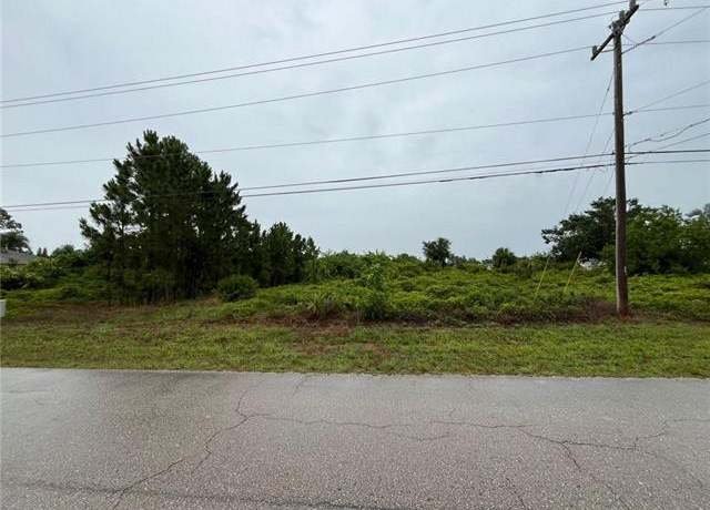 Property at 731 Bently St E, Lehigh Acres, FL 33974