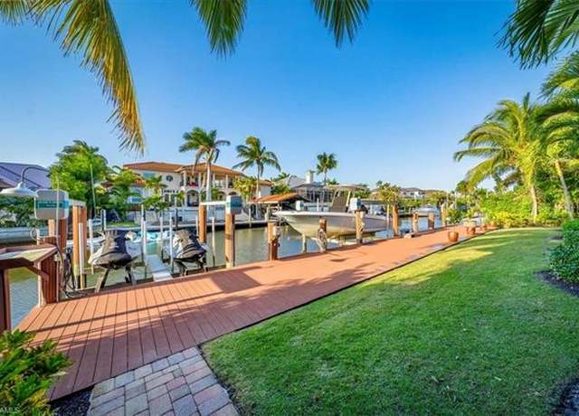 Property at 655 17th Ave S, Naples, FL 34102, 5 beds, 4 baths