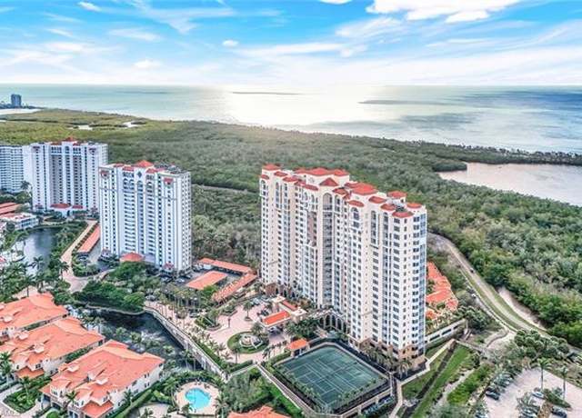 Property at 6597 Nicholas Blvd #306, Naples, FL 34108, 3 beds, 3 baths