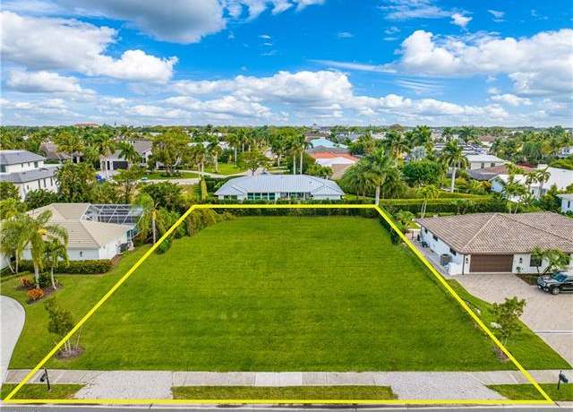 Property at 4228 Crayton Rd, Naples, FL 34103