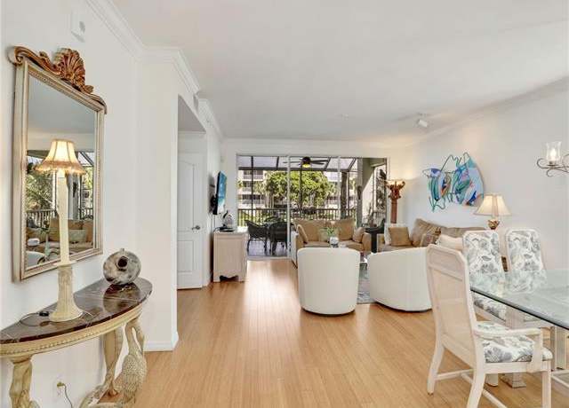 Property at 7734 Pebble Creek Cir #104, Naples, FL 34108, 3 beds, 2 baths