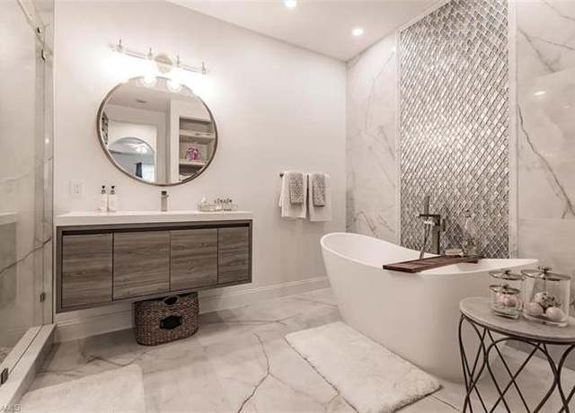 Property at 1455 Mariposa Cir #202, Naples, FL 34105, 3 beds, 2 baths