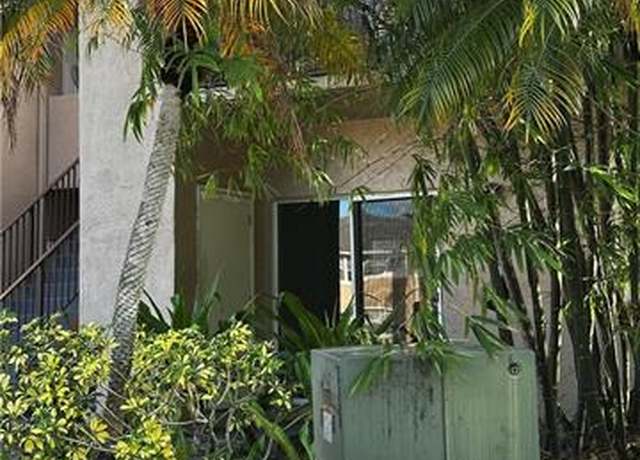 Property at 2331 NW 96th Ter, Pembroke Pines, FL 33024, 2 beds, 2 baths