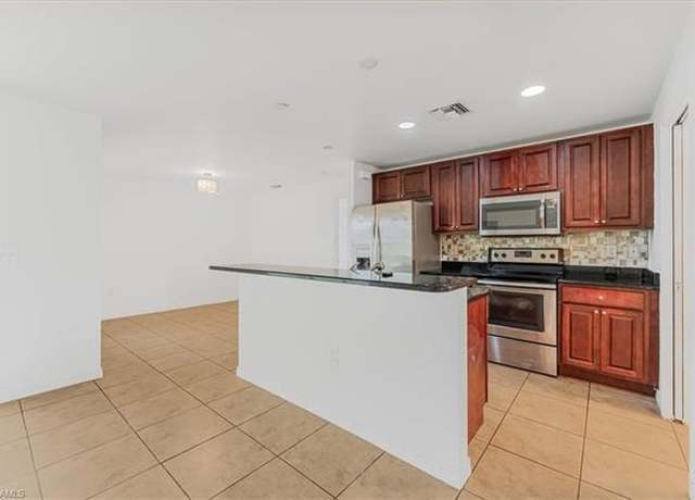 Property at 2607 24th St SW, Lehigh Acres, FL 33976, 3 beds, 2 baths