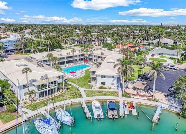 Property at 386 Harbour Dr #386, Naples, FL 34103, 2 beds, 2 baths
