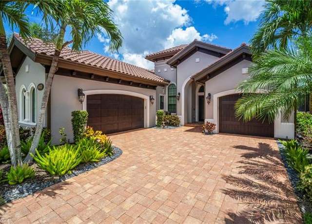 Property at 6420 Costa Cir, Naples, FL 34113, 3 beds, 3.5 baths