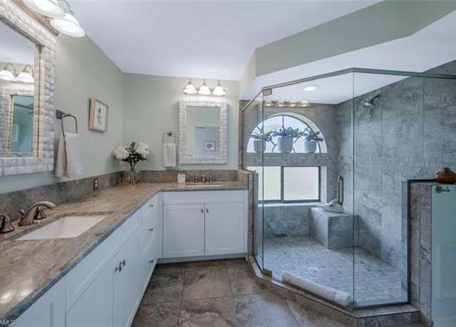 Property at 559 Beachwalk Cir Unit U202, Naples, FL 34108, 2 beds, 2 baths