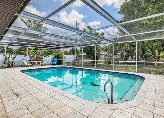 Property at 2631 SE 18th Ave, Cape Coral, FL 33904, 5 beds, 2 baths