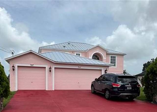 Property at 312 Lenz Ave S, Lehigh Acres, FL 33974, 3 beds, 2.5 baths