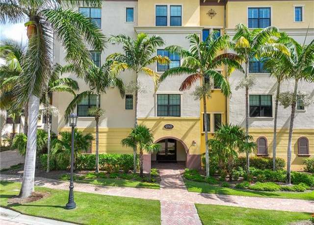 Property at 2745 Tiburon Blvd E #102, Naples, FL 34109, 3 beds, 3.5 baths