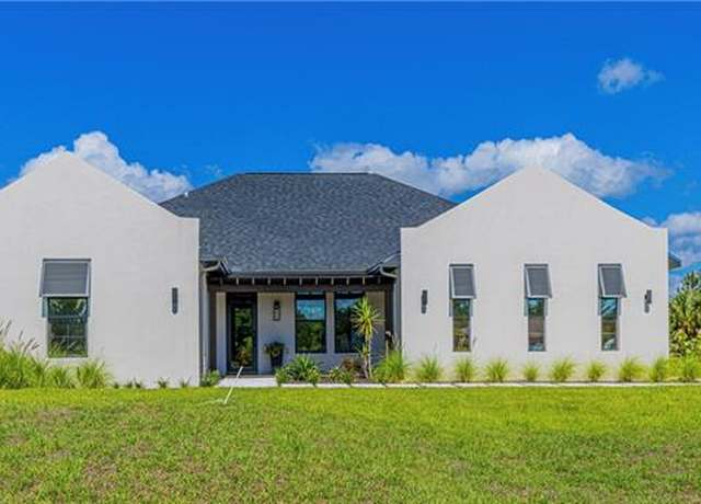 Property at 4343 10th St NE, Naples, FL 34120, 3 beds, 2.5 baths