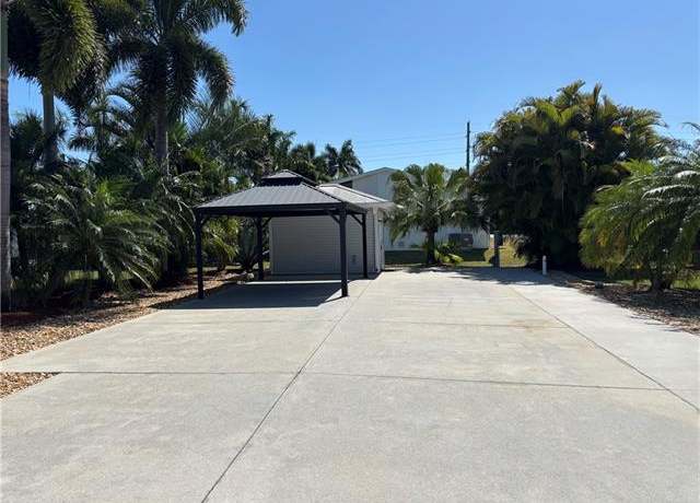Property at 10436 Nightwood Dr, Fort Myers, FL 33905