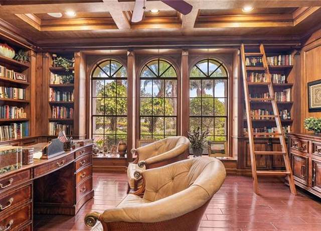 Property at 15620 Kinross Cir, Fort Myers, FL 33912, 6 beds, 7.5 baths