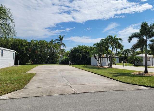 Property at 5761 Pathwood Ct, Fort Myers, FL 33905