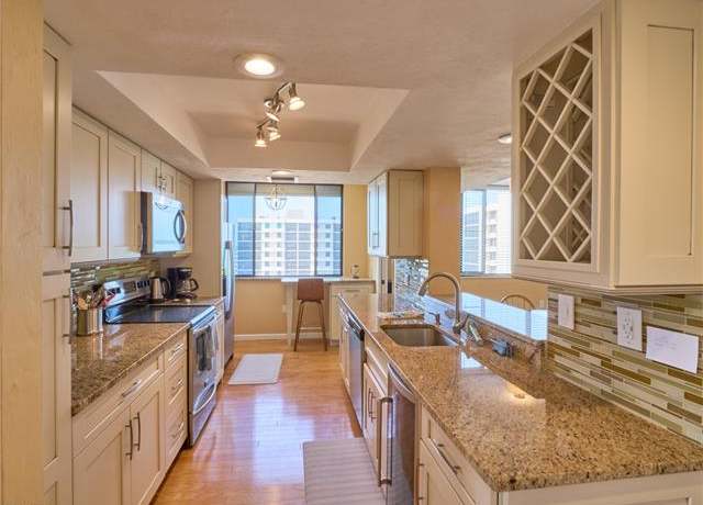 Property at 17 Bluebill Ave #901, Naples, FL 34108, 2 beds, 2 baths