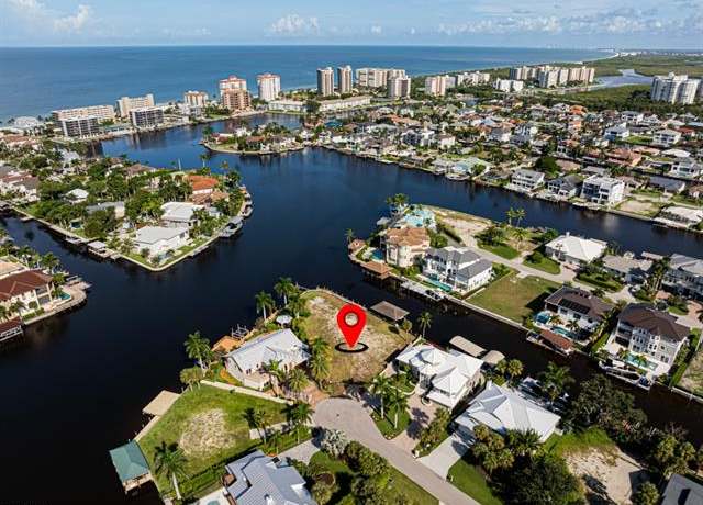 Property at 357 Germain Ave, Naples, FL 34108