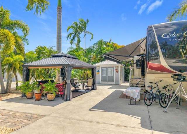 Property at 10078 Ramblewood Ct, Fort Myers, FL 33905