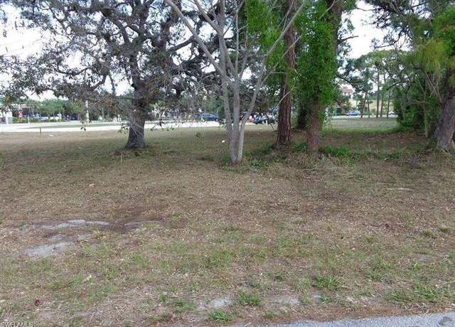 Property at 191 1st St, Naples, FL 34134