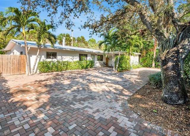 Property at 1201 Milano Dr, Naples, FL 34103, 3 beds, 2 baths