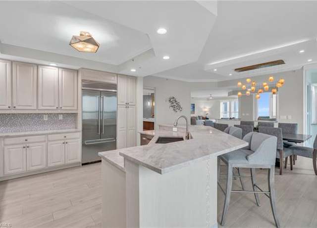 Property at 285 Grande Way #1406, Naples, FL 34110, 3 beds, 3.5 baths