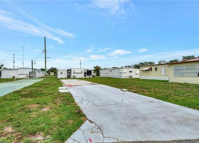 Property at 153 Rose Ln, Naples, FL 34114