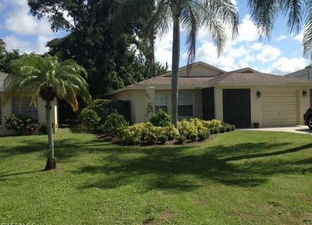 Property at 569 98th Ave N, Naples, FL 34108, 2 beds, 2 baths