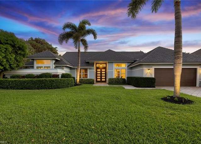 Property at 812 Arrowhead Ln, Naples, FL 34108, 3 beds, 3.5 baths