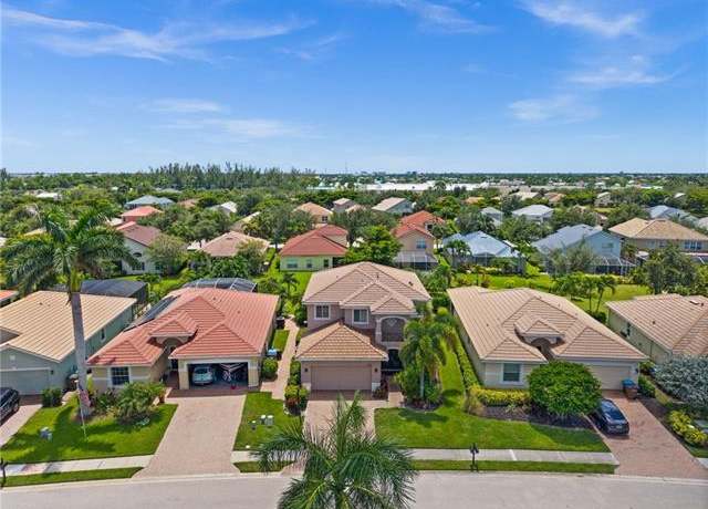 Property at 2524 Blackburn Cir, Cape Coral, FL 33991, 4 beds, 2.5 baths
