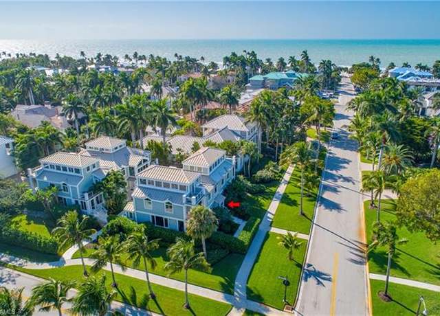 Property at 180 6th Ave S #3, Naples, FL 34102, 4 beds, 3.5 baths