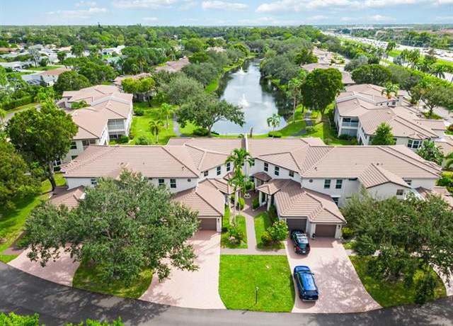 Property at 900 Diamond Cir #904, Naples, FL 34110, 3 beds, 2 baths