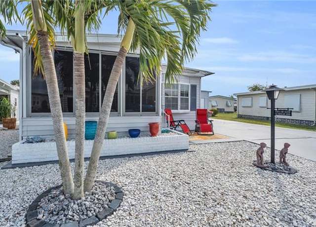 Property at 132 Nicklaus Blvd, North Fort Myers, FL 33903, 2 beds, 2 baths
