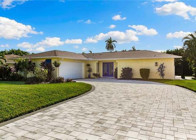Property at 230 Pine Valley Cir, Naples, FL 34113, 3 beds, 2 baths