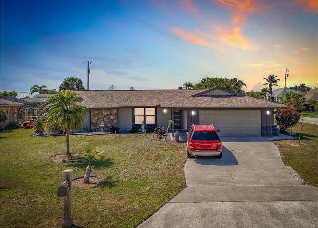 Property at 432 SW 38th St, Cape Coral, FL 33914, 3 beds, 2 baths
