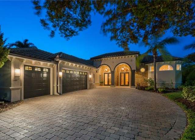 Property at 4000 Treadwater Ct, Naples, FL 34109, 5 beds, 3.5 baths