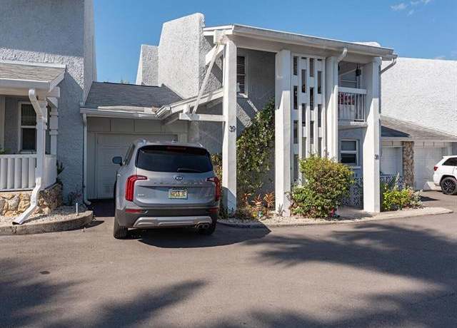Property at 39 Watercolor Way #39, Naples, FL 34113, 2 beds, 2 baths