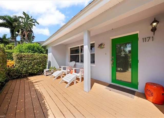 Property at 1171 14th Ave N, Naples, FL 34102, 4 beds, 3 baths