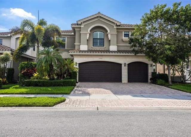 Property at 13800 Luna Dr, Naples, FL 34109, 6 beds, 5 baths