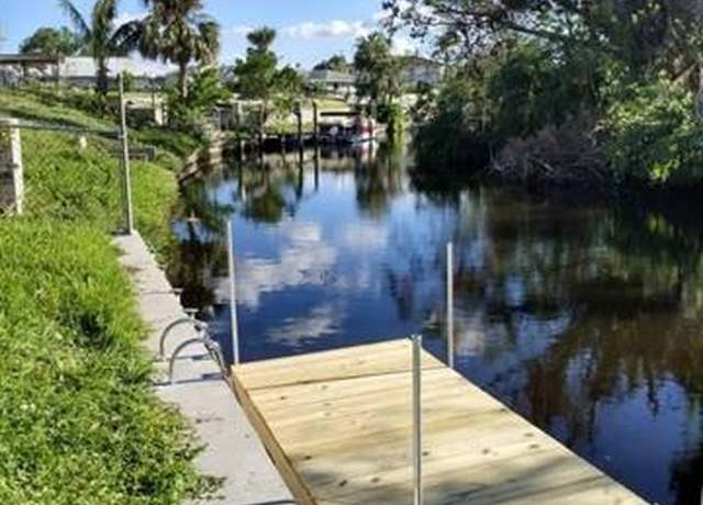 Property at 847 Hydrangea Dr, North Fort Myers, FL 33903, 3 beds, 2 baths