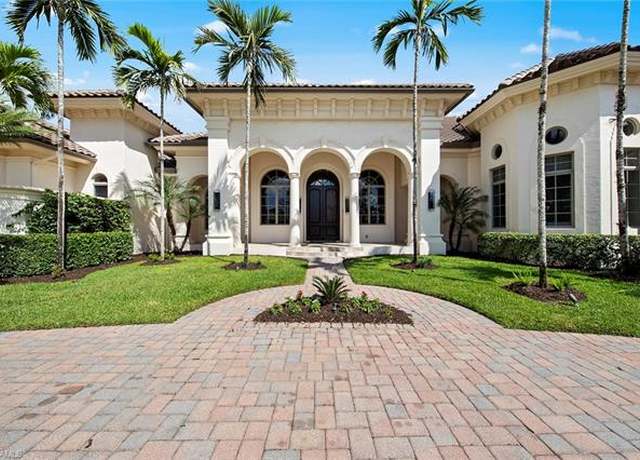 Property at 6511 Highcroft Dr, Naples, FL 34119, 4 beds, 4.5 baths